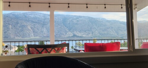 The View on 87th Osoyoos 2 bedroom, 1.5 bath, covered patio view vacation home.