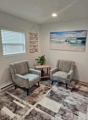 Interior - Clean & Cozy Cottage - Lake Views + Private Hot Tub (Geneva)