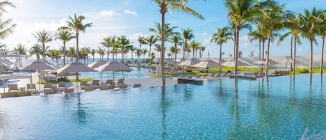 Outdoor pool, a heated pool