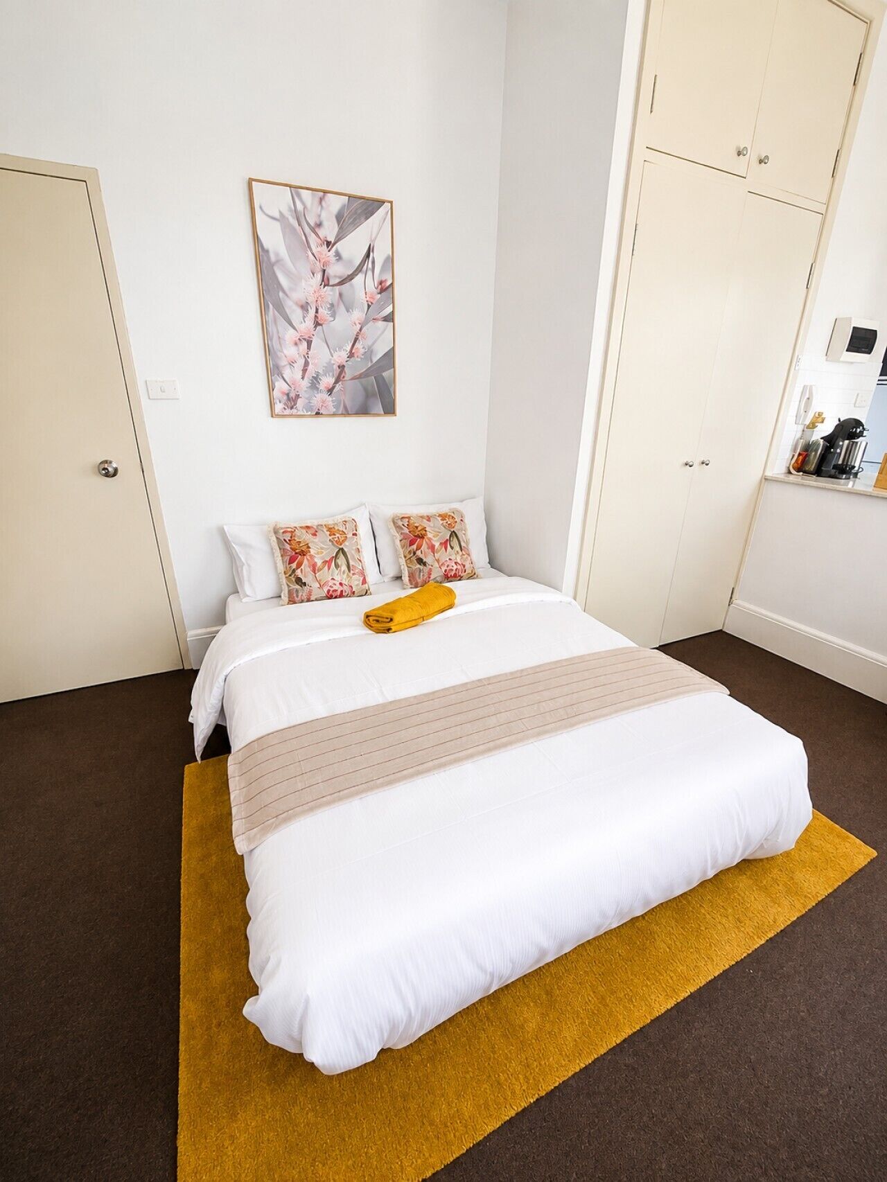 1 bedroom, desk, iron/ironing board, WiFi