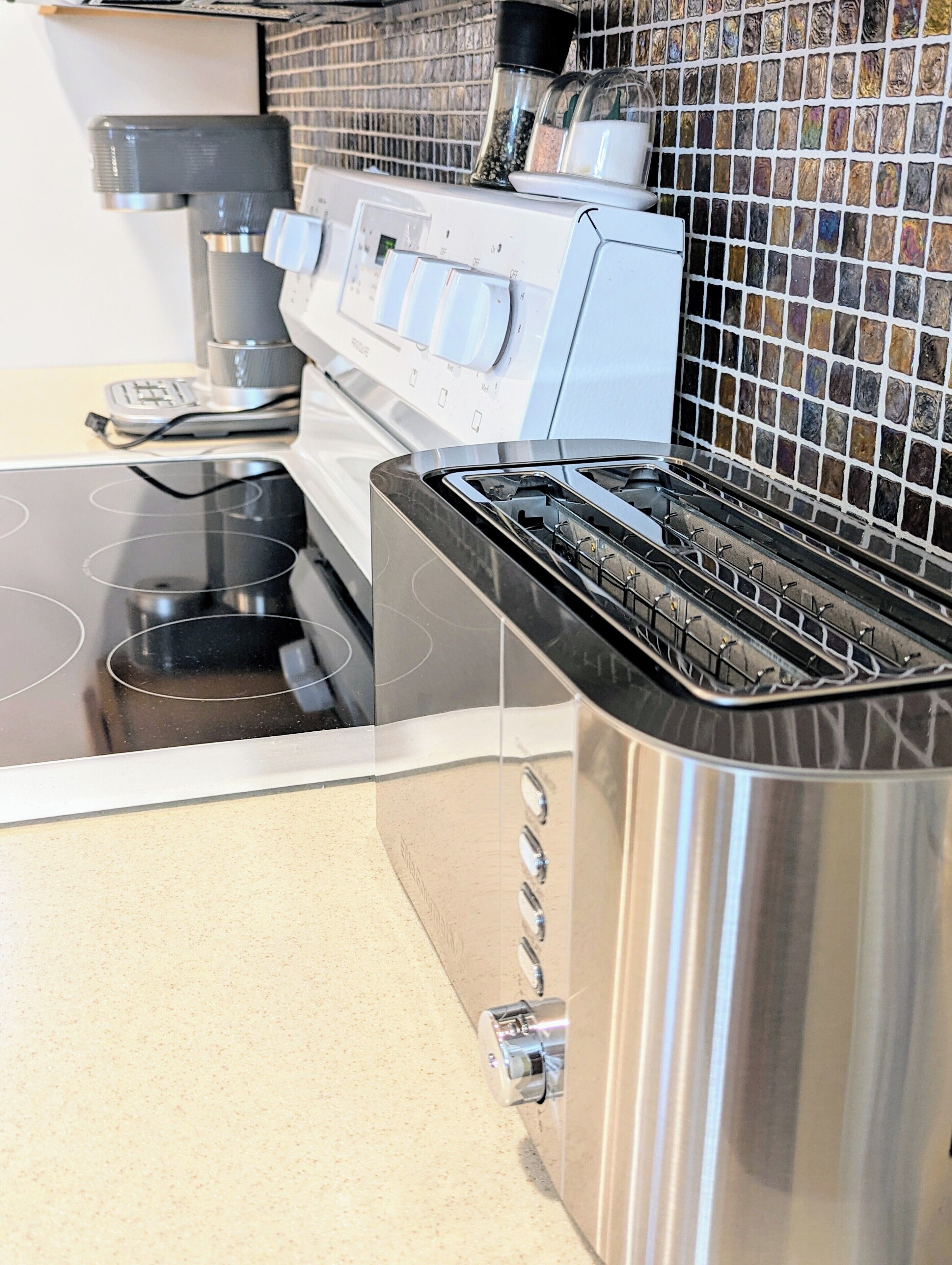 ميكروويف، فرن، موقد طهي مسطح، غسالة أطباق