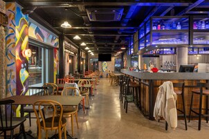 Bar (en la propiedad)