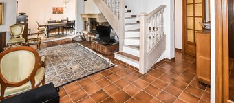 Amazing home in Beaumont-de-Pertuis