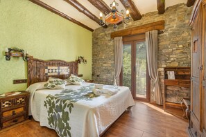 2 chambres, Wi-Fi gratuit, draps fournis