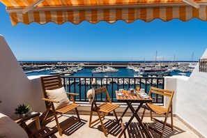 Outdoor dining - Eslanzarote Varadero House (Tías)