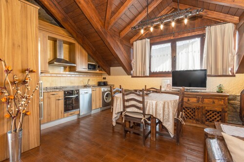 Apartment 'Cambolino' with Mountain View, Private Terrace and Wi-Fi