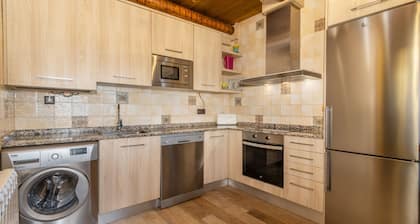 Apartment 'Cabaña Vegara' with Mountain View, Private Terrace and Wi-Fi