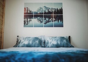 2 habitaciones, escritorio, tabla de planchar con plancha y wifi gratis 