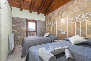 3 chambres, Wi-Fi gratuit, draps fournis