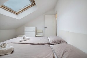 2 habitaciones, tabla de planchar con plancha y wifi gratis 