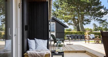 Awesome home in Bogense with WiFi