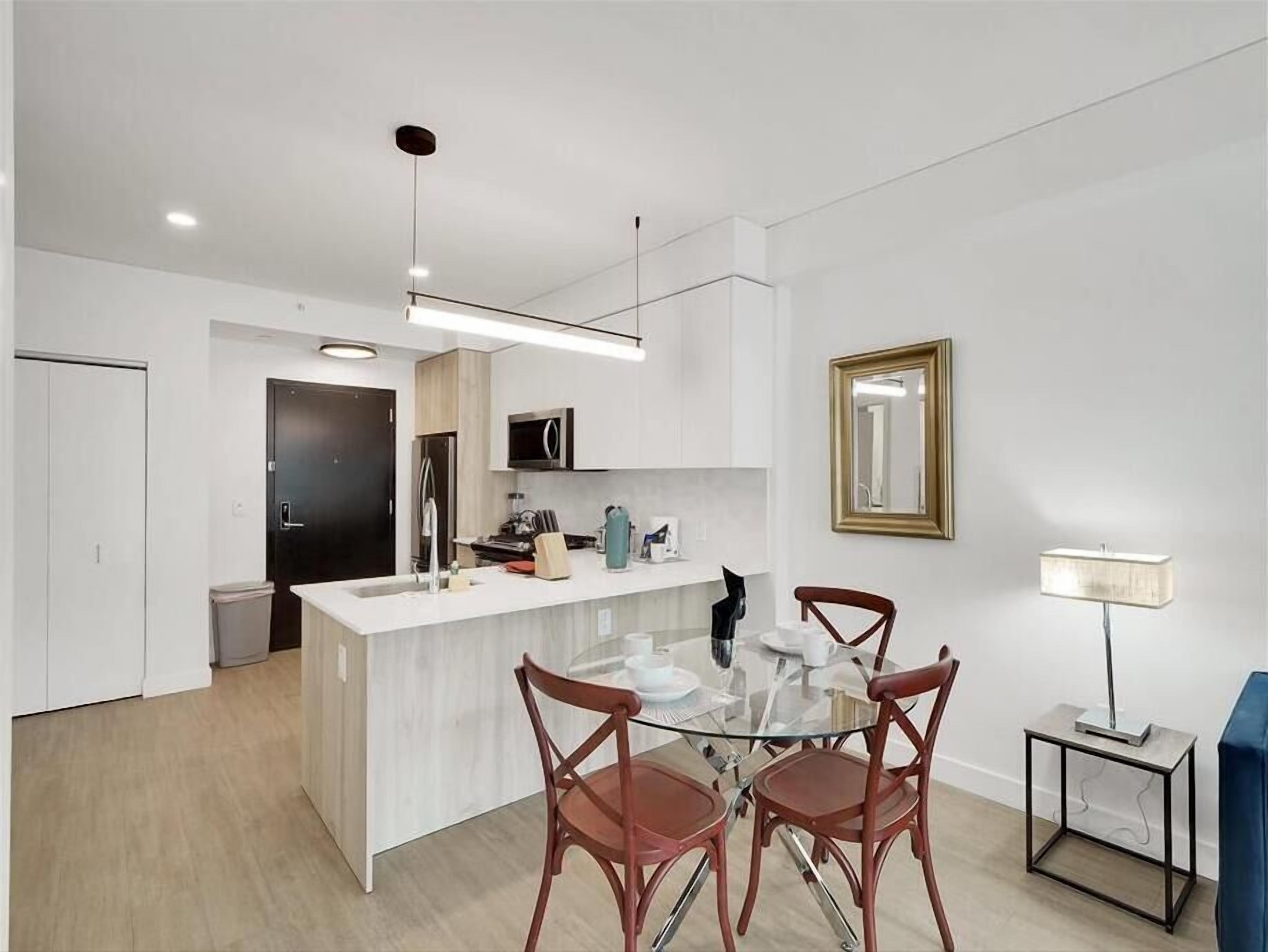 Walk Everywhere! 1BR nr Zoo, Desert Garden, ASU