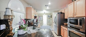SVS: Three Bedroom Monthly Home with Massage Chair