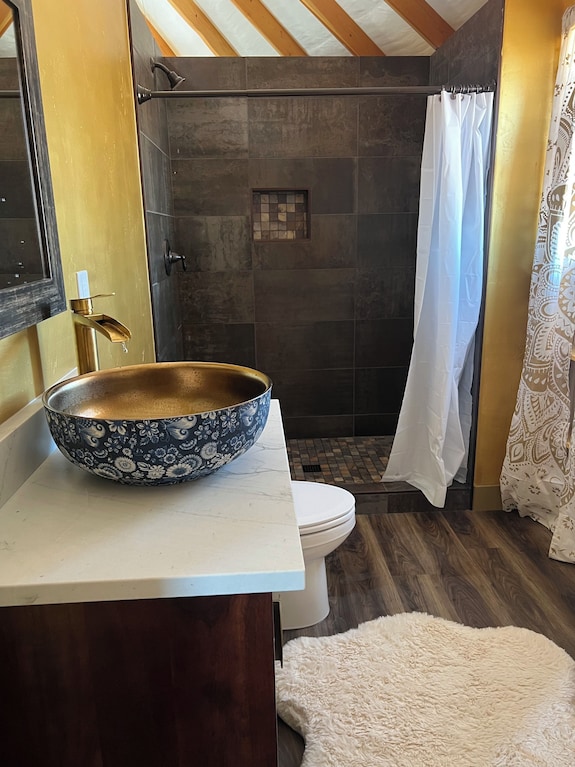 "The Lotus" Private Yurt At Nomad Yurts. Central To All Lake Powell Offers. - Lake Powell