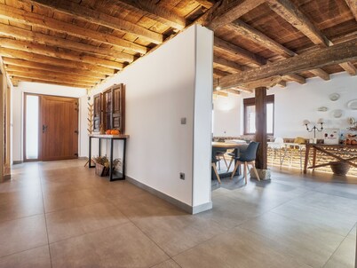 Country House 'Casa Rural Nogalia' with Private Terrace, Private Garden and Wi-Fi