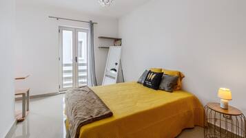 3 bedrooms, free WiFi, bed sheets