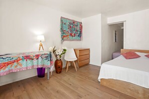 1 chambre, fer et planche à repasser, Wi-Fi gratuit, draps fournis