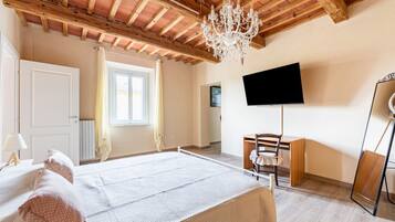 3 chambres, fer et planche Ă repasser, Wi-Fi, draps fournis