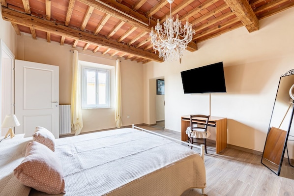 3 Schlafzimmer, Bügeleisen/Bügelbrett, WLAN, Bettwäsche