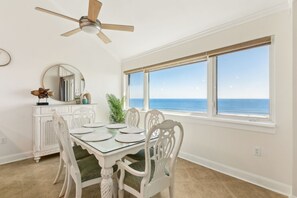 Dining - 1134 Beach Walker - Hosted by Moore AI Rentals (Fernandina Beach)