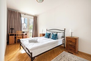 2 sovrum, strykjärn/strykbräda, wi-fi och sängkläder