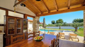 Outdoor dining - Villa Lere (Istria - Sisan) (Sisan)