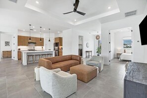 Interior - Punta Gorda 3-Bedroom Canalfront Vacation Home with Pool (Punta Gorda)