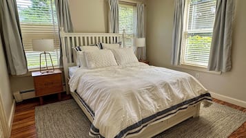 5 bedrooms, WiFi, bed sheets