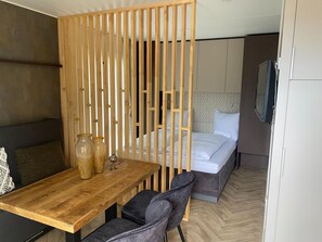 ชาเลท์ | 1 ห้องนอน, ตกแต่งพิเศษโดยเฉพาะ, ผ้าปูที่นอน