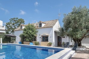 Pool - Apartment 'Estudio El Olivo' with Shared Pool, Wi-Fi and Air Conditioning (Barbate)