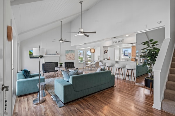 Interior - Welcome to your ultimate seaside escape! (Galveston)