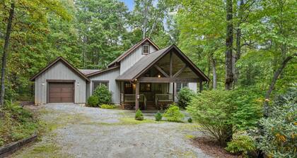 Horse Cove Haven, Charming, Woodsy Retreat
