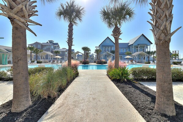 Pool - Shared Resort Style Pools, Boardwalk to the Beach (Port Aransas)