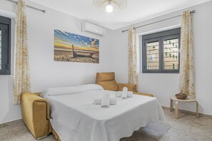 2 chambres, fer et planche à repasser, Wi-Fi gratuit, draps fournis