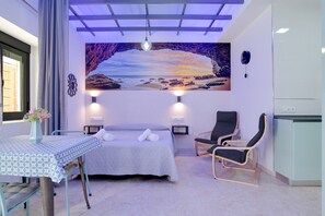 1 habitación, tabla de planchar con plancha, wifi gratis y ropa de cama 