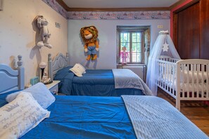 4 Schlafzimmer, kostenloses WLAN, Bettwäsche