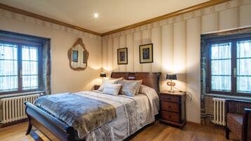 4 bedrooms, free WiFi, bed sheets