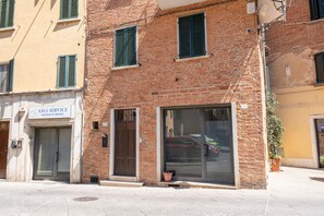 Exterior - Holiday Home 'Stanza Azzurra' with Wi-Fi and Air Conditioning (Foiano della Chiana)