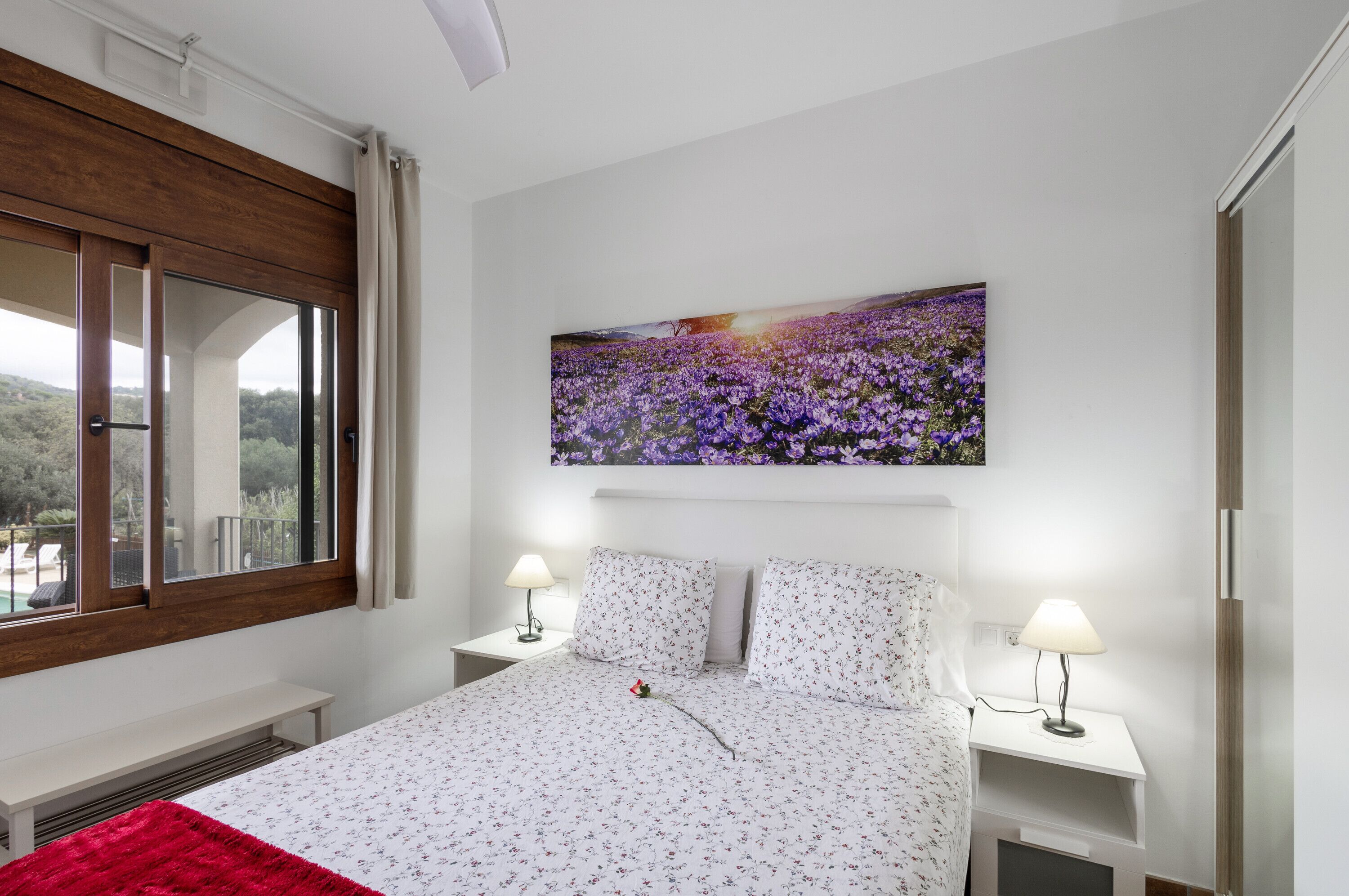 4 slaapkamers, een strijkplank/strijkijzer, gratis wifi, beddengoed