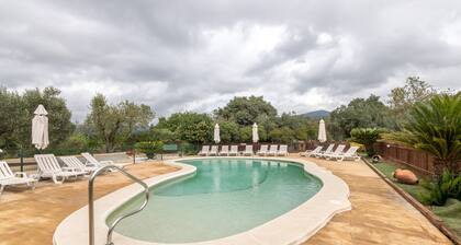 Rural House 'La Caseta' with Mountain Views, Wi-Fi, and Air Conditioning