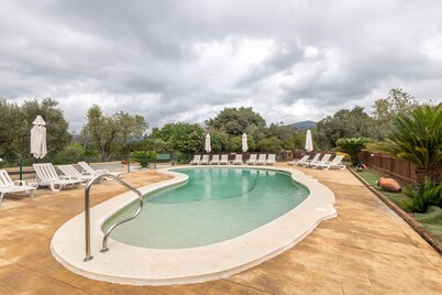 Rural House 'La Caseta' with Mountain Views, Wi-Fi, and Air Conditioning