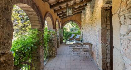 Country House 'Casa Romaní' with Mountain View, Shared Pool and Wi-Fi