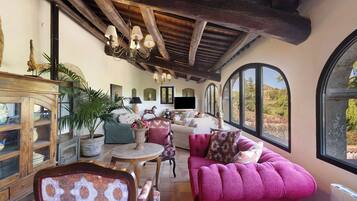 Een televisie en een dvd-speler