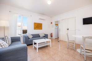 TV - Apartment 'Can Manuel' with Wi-Fi and Air Conditioning (Felanitx)