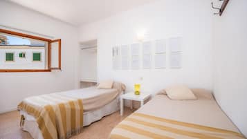2 quartos, ferros/tábuas de passar roupa, Wi-Fi de cortesia