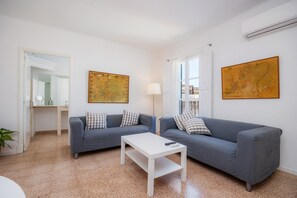 TV - Apartment 'Can Manuel' with Wi-Fi and Air Conditioning (Felanitx)