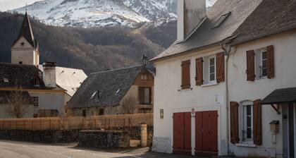 Ferienhaus '111 Val D'Azun - Gîte 6 Voyageurs' mit Bergblick, privater Terrasse und WLAN