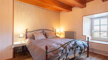 3 habitaciones, tabla de planchar con plancha y wifi gratis