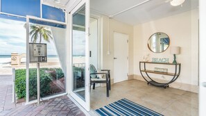 Interior - Furnished Beachfront Condo, Ocean Views, on the Hollywood Broadwalk! (Hollywood)