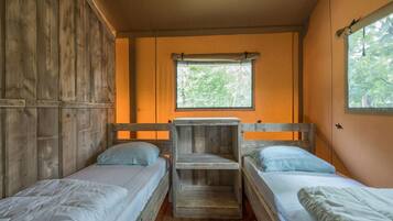 Zelt | 3 Schlafzimmer, individuell eingerichtet, Bettwäsche